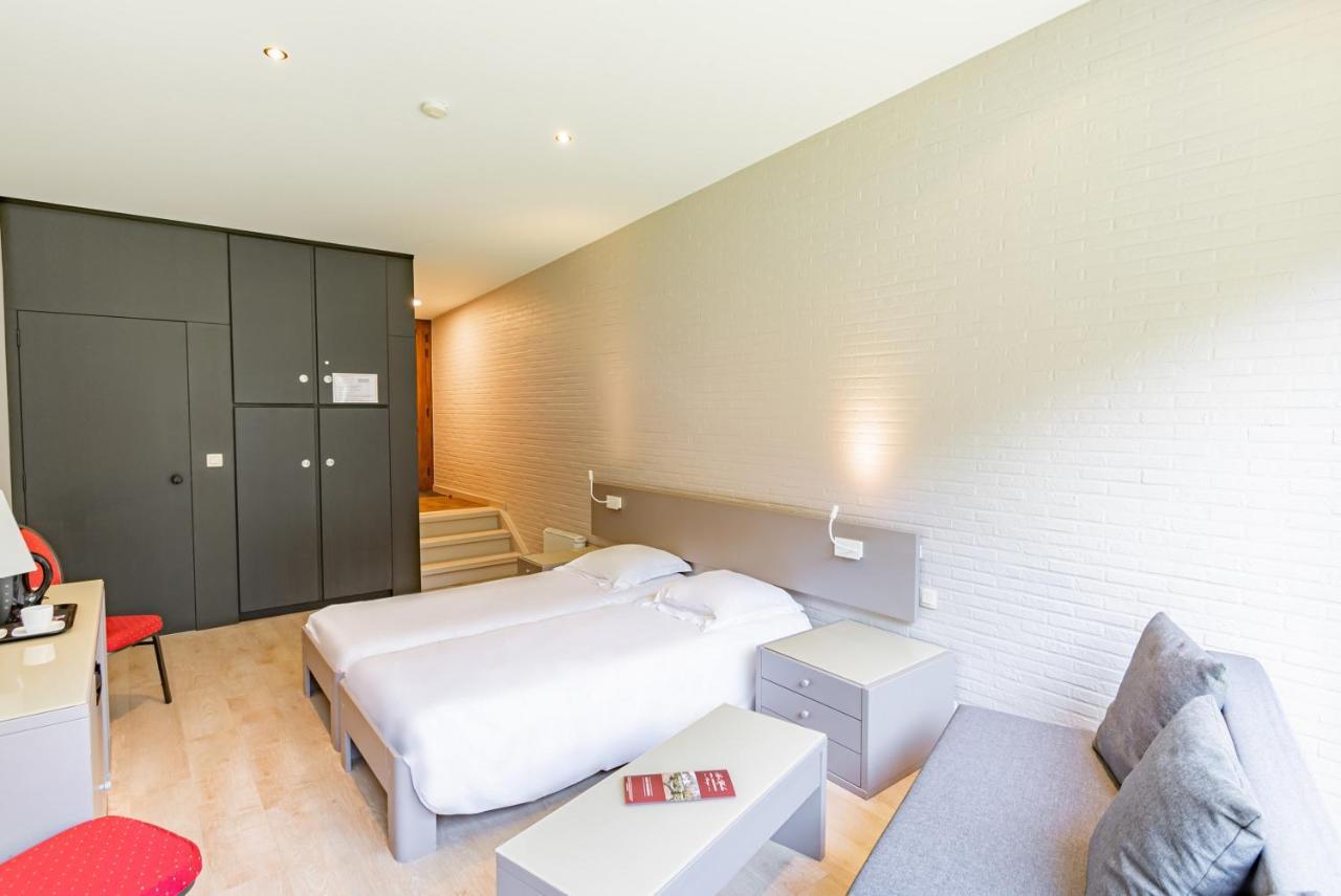 Les Rhodos Hotel เชิฟตอญ ภายนอก รูปภาพ